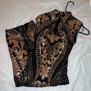 Beautiful NYE dress in black and gold!